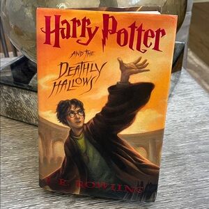 Harry Potter and the Deathly Hallows Book
